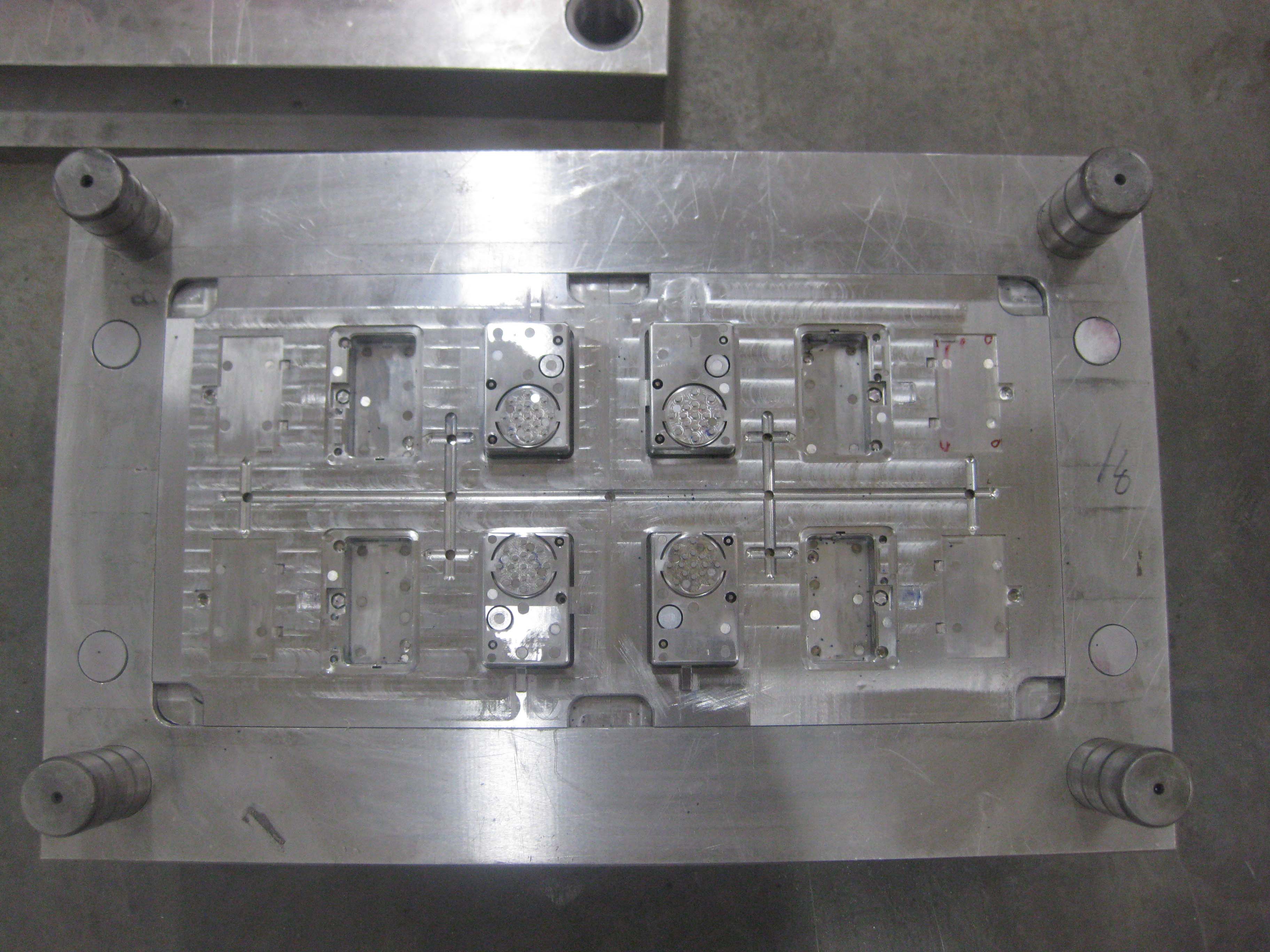 Injection mold