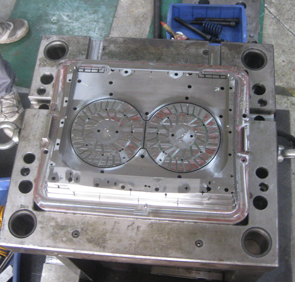 cooling pad mold
